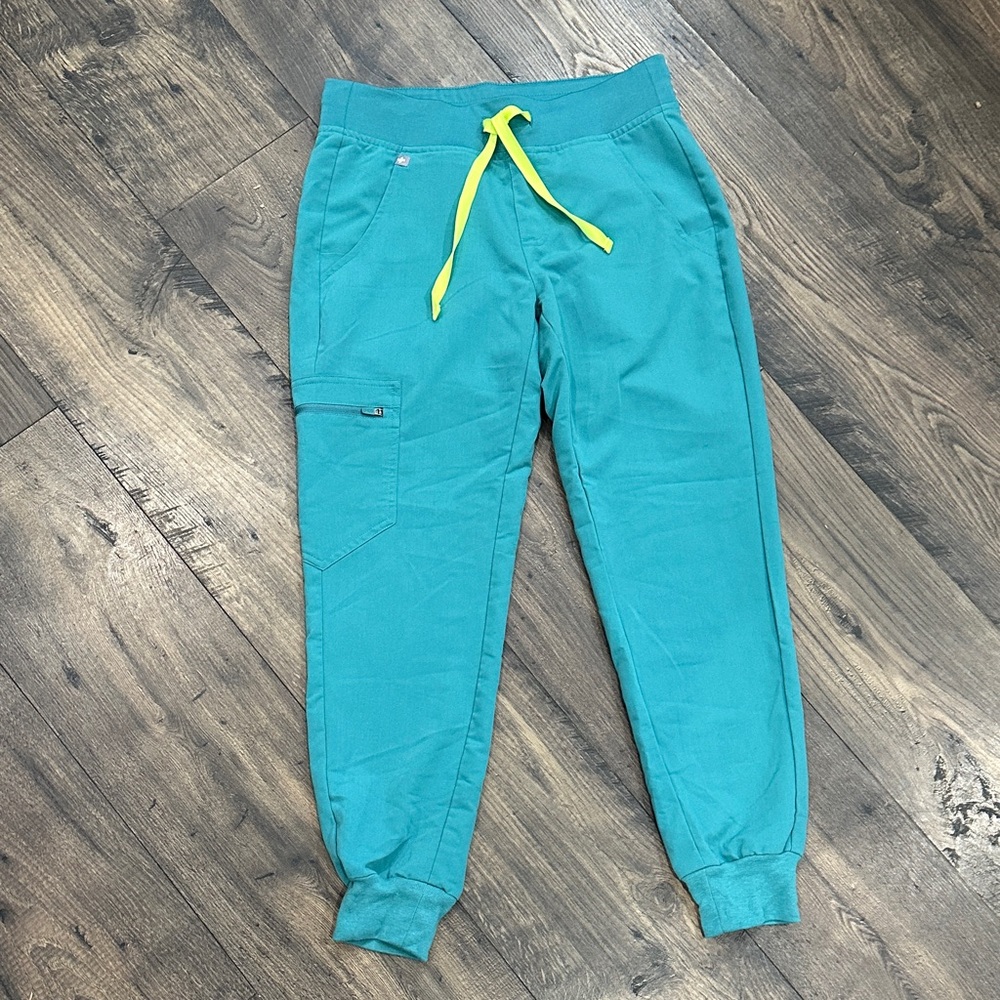 FIGS Women's High-Waisted Yola Skinny Scrub Pant Technical Collection Size XS/P